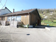  LA BRESSE (88)à vendre ancienne école T4 de 130m² terrain 300m².