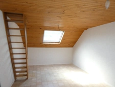  REMIREMONT (88)à vendre maison mitoyenne T4 de 78m² + garage + terrain 200m².