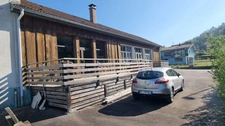  LA BRESSE (88)à vendre ancienne école T4 de 130m² terrain 300m².
