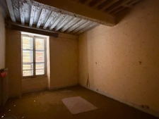Exclusivité à vendre un immeuble à CHAROLLES (71)