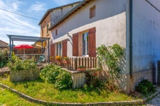 Exclusivité, à vendre – Maison de village avec double garage et terrain clos – Vérosvres (71)