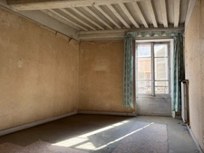 Exclusivité à vendre un immeuble à CHAROLLES (71)