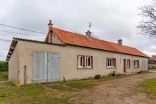 À vendre en exclusivité – Fermette avec nombreuses dépendances et vue dégagée à Saint Agnan 10 min de Digoin (71)