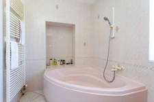 Exclusivité, à vendre – Maison de village avec double garage et terrain clos – Vérosvres (71)