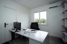 Local/bureau à vendre PARAY LE MONIAL (71) 230 m2 environ avec 8 bureaux