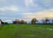 Dpt Saône et Loire (71), à vendre en Exclusivité, terrain à bâtir à VITRY EN CHAROLLAIS  proche Paray Le Monial et Digoin