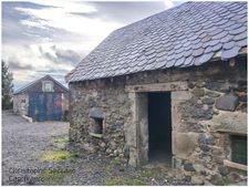  Maison de maître rénovée avec dépendances et gîte – Un bien rare au cœur de la campagne LE VERNET SAINTE MARGUERITE (63)