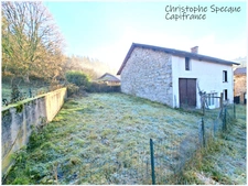 Maison à vendre de 90 m² avec dépendance et terrain LES SALLES (42)