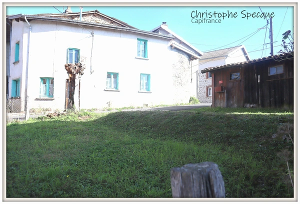 Dpt Puy de Dôme (63), à vendre maison, avec terrain   