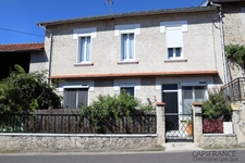  A vendre, Maison rénovée avec gout, terrain et garage CELLES SUR DUROLLE (63)