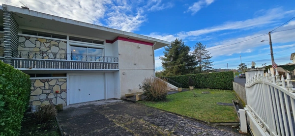 Maison à vendre 5 pièces PUJOLS (47)
