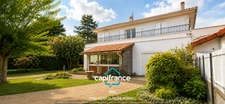 Maison familiale 300m², 6 chambres, piscine et appartement indépendant - SAINTE LIVRADE SUR LOT (47)