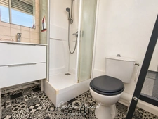 BORDEAUX SAINT-GENÈS / VICTOIRE – STUDIO RÉNOVÉ AVEC ESPACE NUIT EN MEZZANINE – VENDU MEUBLÉ