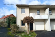 BÈGLES - Maison 96 m² - Jardin - 3 chambres + bureau - Résidence avec piscine