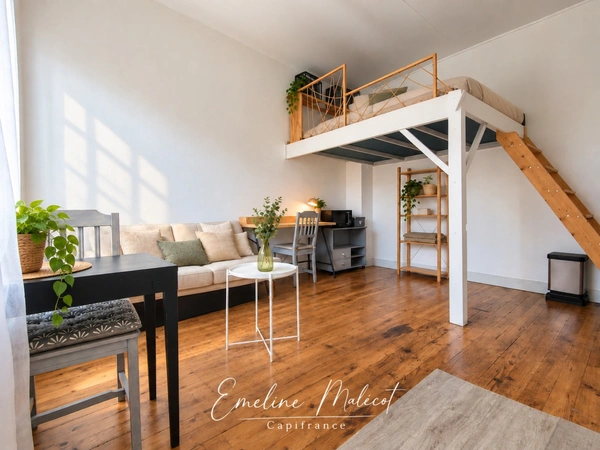 BORDEAUX SAINT-GENÈS / VICTOIRE – STUDIO RÉNOVÉ AVEC ESPACE NUIT EN MEZZANINE – VENDU MEUBLÉ
