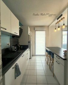 Mérignac T3 63 m² – Dernier étage – Balcon – Garage – DPE C/B – 249 000 €