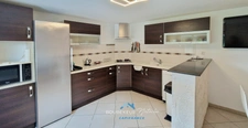 Villa à Prigonrieux en Dordogne(24), 252 m² habitable, 8 pièces, 6 chambres, piscine et terrain 3200m² clos
