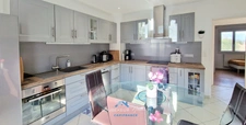 Villa à Prigonrieux en Dordogne(24), 252 m² habitable, 8 pièces, 6 chambres, piscine et terrain 3200m² clos