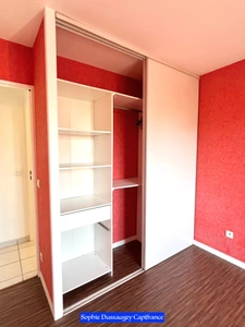 À vendre – Bel appartement 3 pièces avec grande loggia – Bordeaux Chartrons / Bassins à Flot