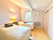 Villa avec piscine 6 pièces à vendre ARBONNE (64) 