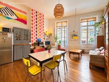 BAYONNE CENTRE VILLE - Appartement T4 de 74m2 de charme avec Cave