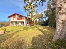 Villa avec piscine 6 pièces à vendre ARBONNE (64) 