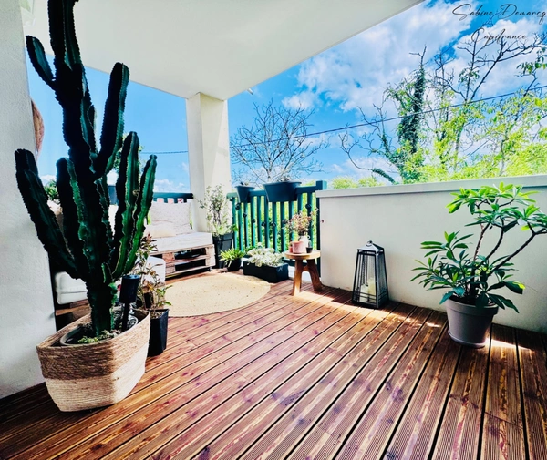 Appartement T4 à vendre au bourg d'URRUGNE  (64)