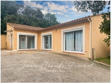 Maison à vendre de type 5 avec maisonnette indépendante  SAINT GILLES (30)