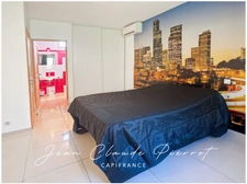 Maison à vendre de type 5 avec maisonnette indépendante  SAINT GILLES (30)