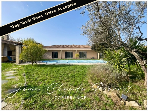 Maison à vendre 6 pièces avec Hangar indépendant et piscine CLARENSAC (30)