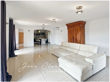 Maison à vendre de type 5 avec maisonnette indépendante  SAINT GILLES (30)