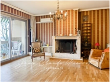 ARLES Trinquetaille, FOR SALE, 105m² apartment with a terrace, on the top floor 
