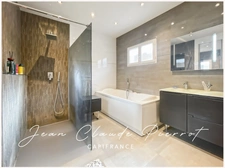 Maison à vendre 6 pièces avec Hangar indépendant et piscine CLARENSAC (30)