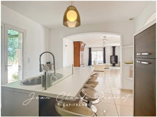 Maison à vendre de type 5 avec maisonnette indépendante  SAINT GILLES (30)