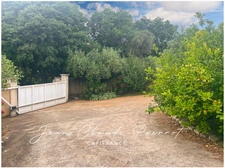Maison à vendre de type 5 avec maisonnette indépendante  SAINT GILLES (30)