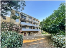 ARLES Trinquetaille, FOR SALE, 105m² apartment with a terrace, on the top floor 