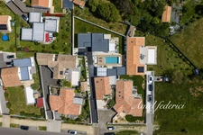 SAINT-GILLES-CROIX-DE-VIE – PROPRIÉTÉ CONTEMPORAINE D’EXCEPTION À QUELQUES MINUTES DE L’OCÉAN