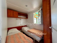 Mobile-Home - 48 m2 + 20 m2 de terrasse - sur parcelle 255 m2 - piscine privée - 5 min plage- SAINT GILLES CROIX DE VIE (85)