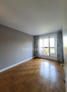 À Chilly‑Mazarin (91380), découvrez un spacieux 4 pièces de 88 m², lumineux et traversant