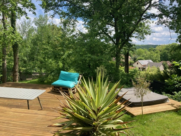 Magnifique maison d’architecte en bois – Performance énergétique (A), une rareté sur le marché immobilier – Nature, lumière & élégance absolue, avec vue dégagée