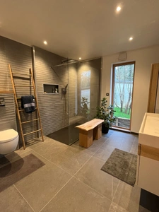 Magnifique maison d’architecte en bois – Performance énergétique (A), une rareté sur le marché immobilier – Nature, lumière & élégance absolue, avec vue dégagée