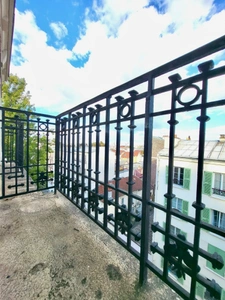 PARIS 19ᵉ | Coup de cœur | Dernier étage | 2 balcons | Entièrement rénové | Faibles charges