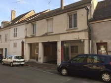 LOCAL COMMERCIAL À LOUER – CHÂTEAUDUN CENTRE