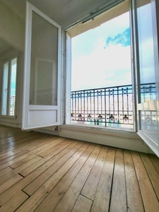 PARIS 19ᵉ | Coup de cœur | Dernier étage | 2 balcons | Entièrement rénové | Faibles charges