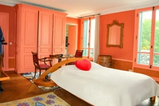 Exceptional family home in the heart of the VILLAGE area of Vauréal