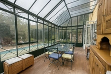 Exceptional family home in the heart of the VILLAGE area of Vauréal