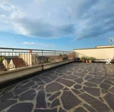 Rare : Grand 2‑pièces avec terrasse exceptionnelle  de 42 m², situé à Romainville dans un quartier pavillonnaire