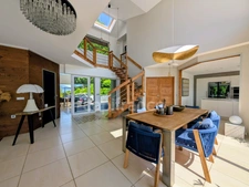Villa d'exception avec vue lac, piscine et prestations haut de gamme