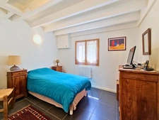 Maison familiale avec terrasse, jardin et vue montagnes