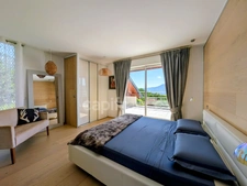 Villa d'exception avec vue lac, piscine et prestations haut de gamme